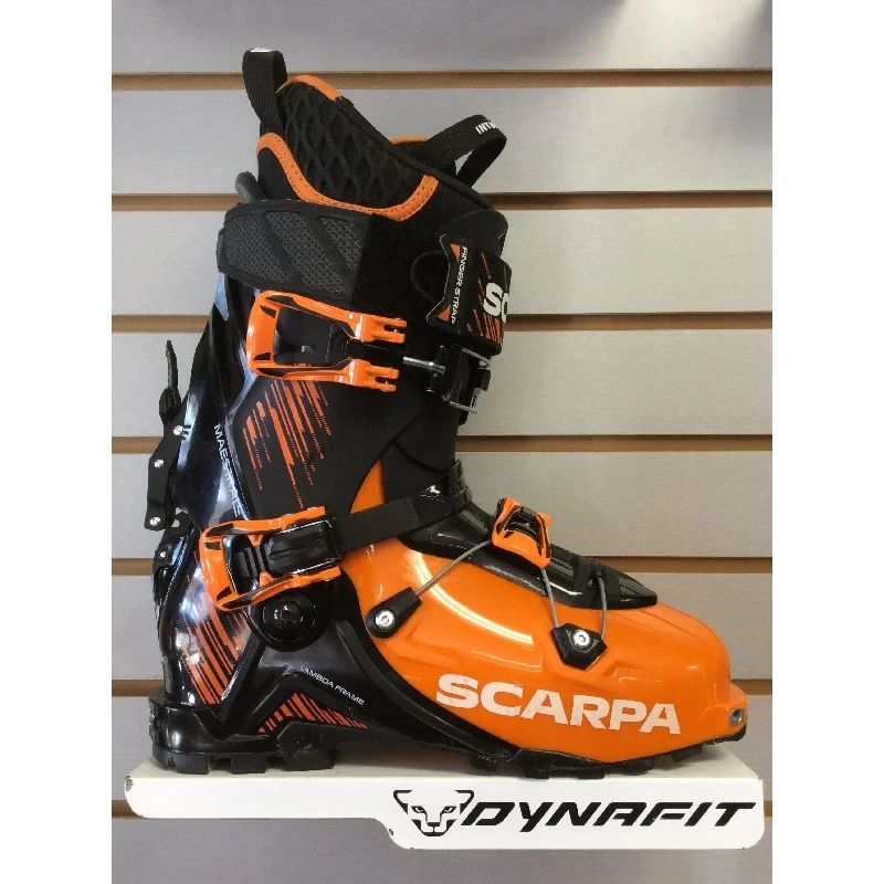 Used Scarpa Maestrale